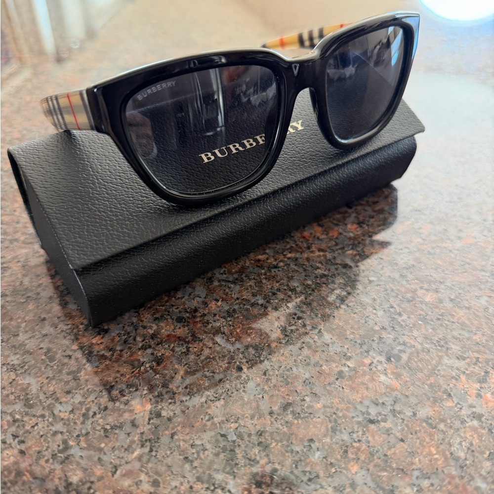 Burberry Black Sunglasses with Plaid Accents